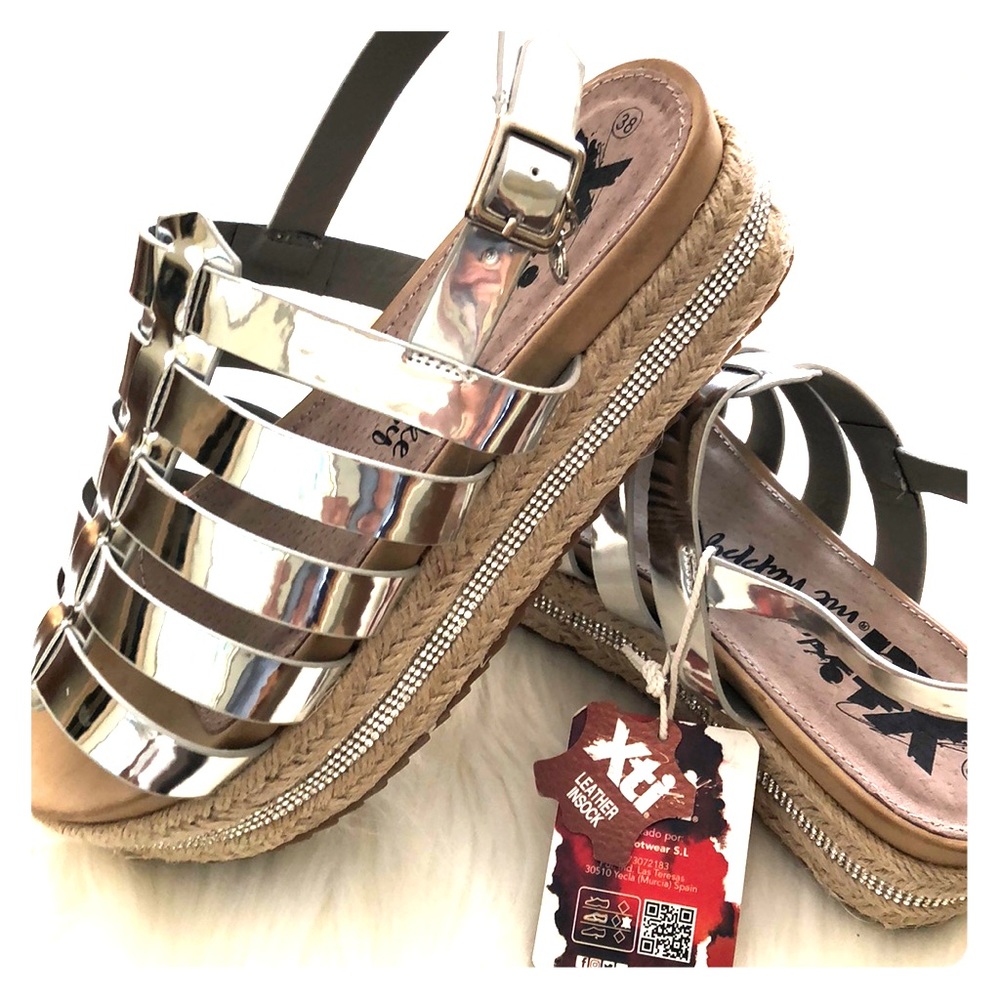 Women’s sz 8 sandal